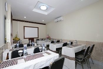 Mataram Hotel Yogyakarta Exterior photo